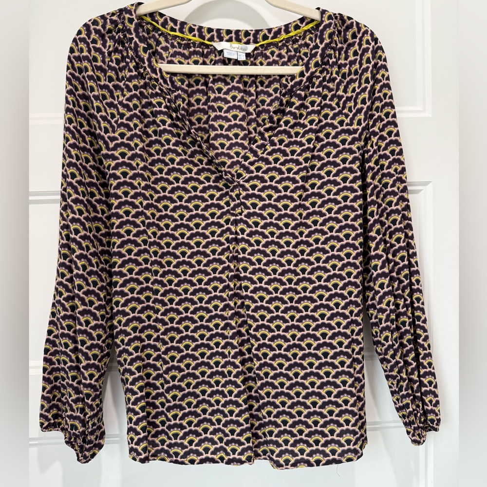 Boden Dolly Split V Neck Printed Floral Long Sleeve Blouse size 4 Purple Green